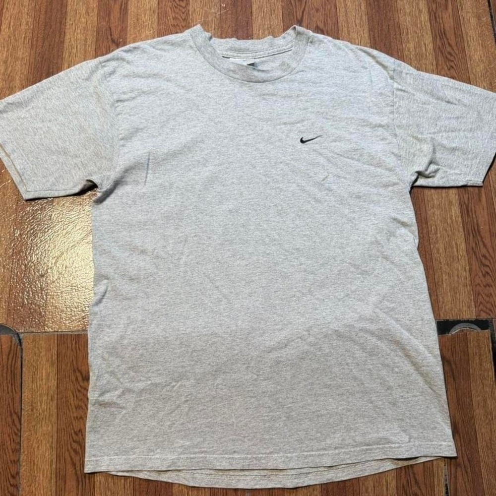 Nike Grey Vtg 90's Silver Swoosh Retro Sportswear Shirt Small